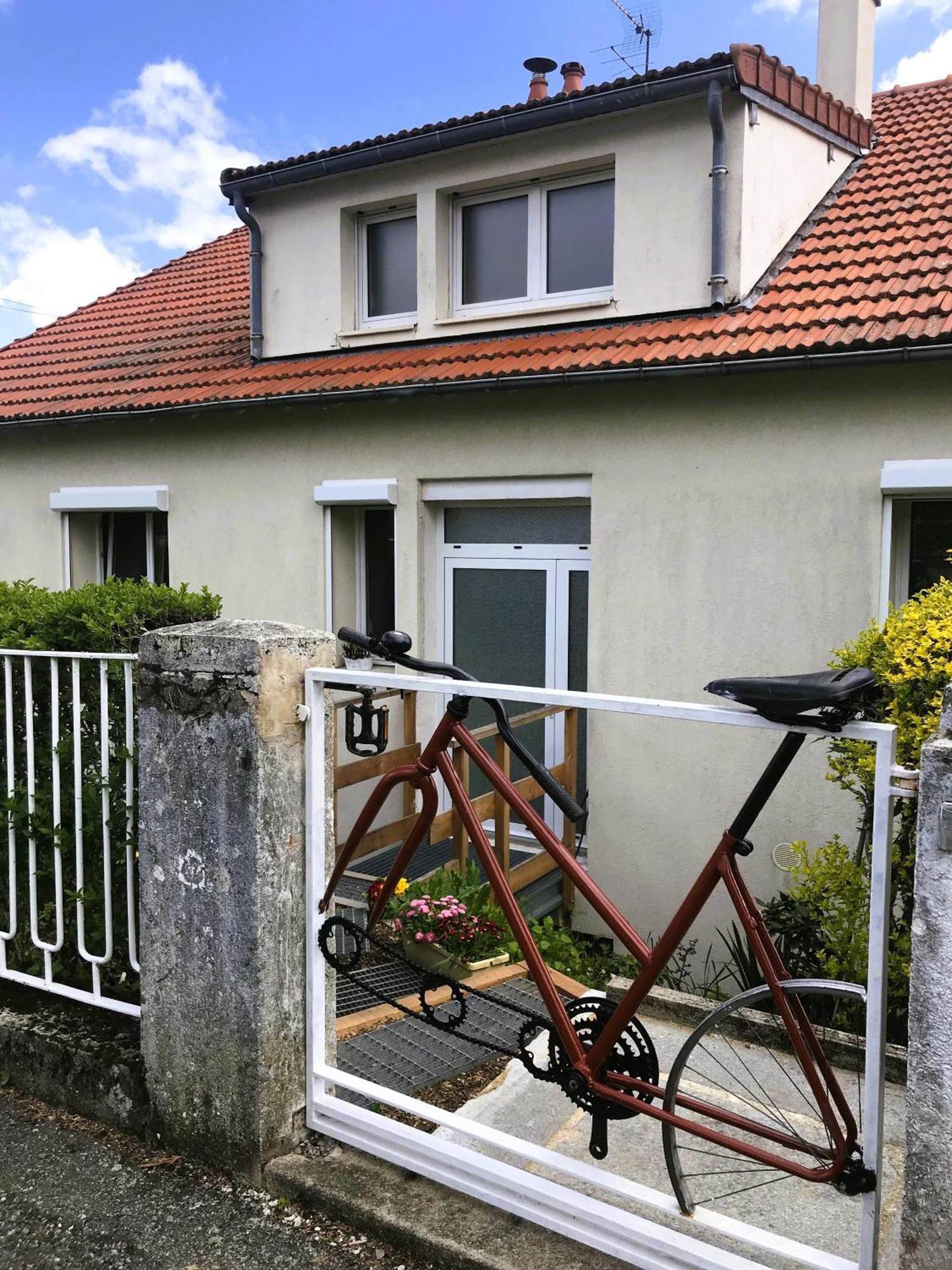 La Pause Velo Gite D'Etape Gueret Exterior photo